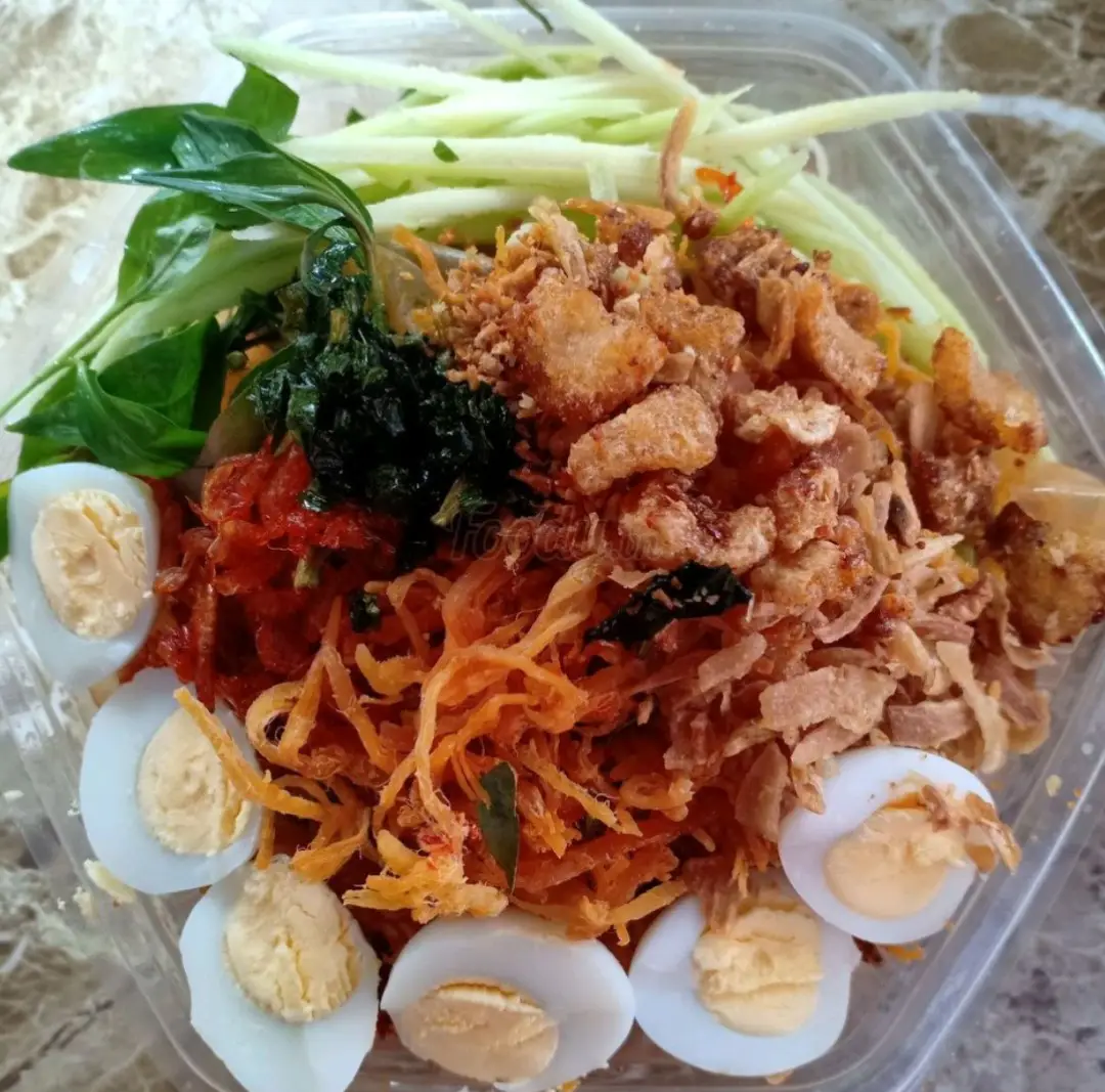 Hình ảnh Bánh Tráng Trộn Thập Cẩm