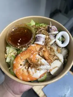 Hình ảnh Bún Trộn Tôm Mực