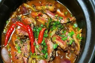 Hình ảnh Cơm Cá Phèn Kho Tiêu