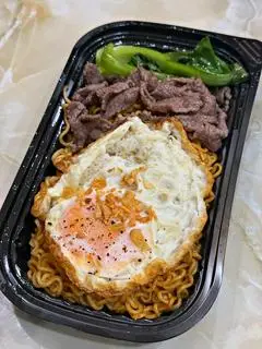 Hình ảnh Mì trộn bò trứng tóp mỡ 