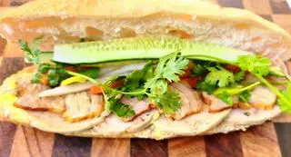 Hình ảnh Bánh mì Truyền thống Thập cẩm