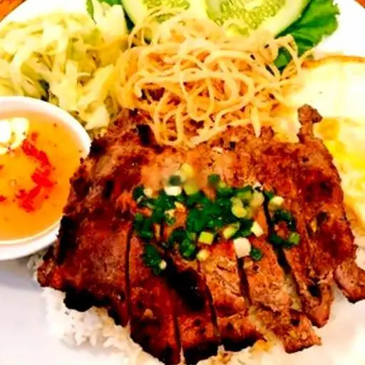 Hình ảnh Cơm tấm sườn - trứng