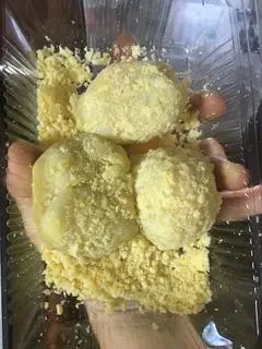 Hình ảnh bánh dày mặn ,hộp  3-4 chiếc 