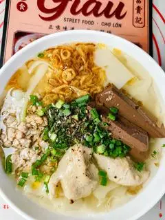Hình ảnh Hoành Thánh Lá Thập Cẩm - (tôm khô, mọc viên, huyết vịt, thịt bằm,...)