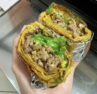 Hình ảnh Tacos bò băm bơ tỏi size S 