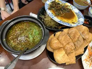 Hình ảnh Súp lươn bánh mì rán