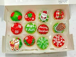 Hình ảnh Set Noel 12 bánh