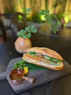 Hình ảnh Bánh Mì Việt Nam