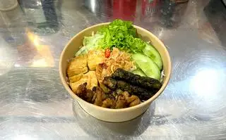Hình ảnh Bún Trộn Thập Cẩm 
