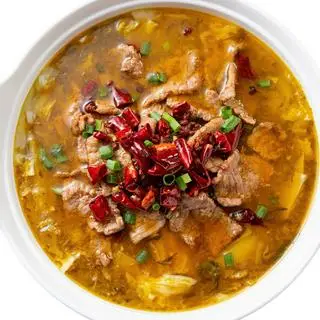 Hình ảnh Nồi Đất Bò Sốt Hoàng Kim 金汤肥牛