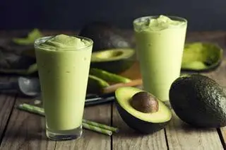 Hình ảnh Sinh tố mãng cầu bơ 