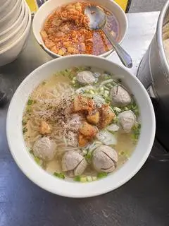 Hình ảnh bánh canh bò viên + gân