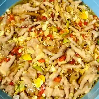 Hình ảnh Chân gà sả tắc