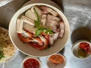 Hình ảnh bún nước lèo đặc biệt