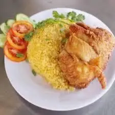 Hình ảnh Cơm chiên ức (má đùi) gà