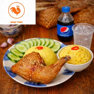 Hình ảnh Cơm Gà Xối Mỡ Góc Tư Mắm Tỏi -Cơm Thêm - Pepsi