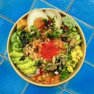 Hình ảnh Salmon & Soy-marinated Egg Poke Bowl - Cơm Cá Hồi & Trứng Ngâm Tương