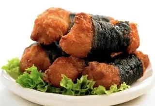 Hình ảnh Gà cuộn rong biển 