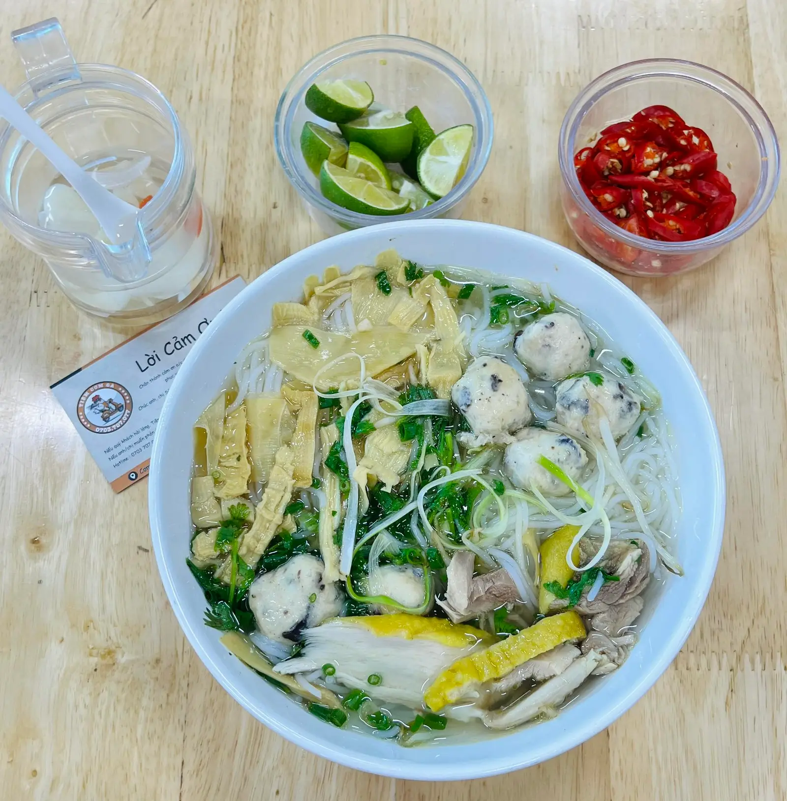 Hình ảnh Bún gà măng mọc