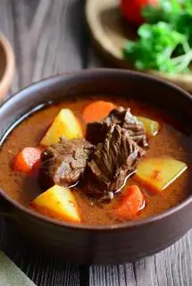 Hình ảnh Hủ Tíu Bò Kho Phần 1 Người ăn