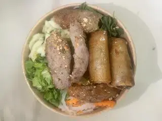 Hình ảnh Bún nem nướng chả giò