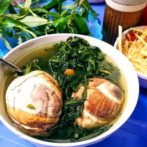 Hình ảnh Trứng lộn hầm lá ngải