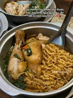 Hình ảnh Mì Đùi Gà Ta (góc 1/4 con) Tần Thuốc Bắc - Ngải Cứu