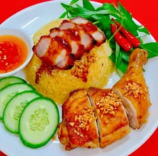 Hình ảnh Cơm Gà Chiên Bơ + Xá Xíu