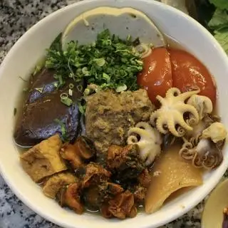 Hình ảnh Bún riêu cua ốc - bạch tuộc