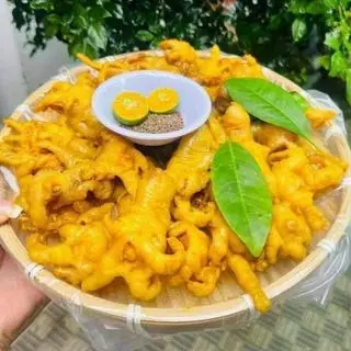Hình ảnh chân gà muối rút xương 