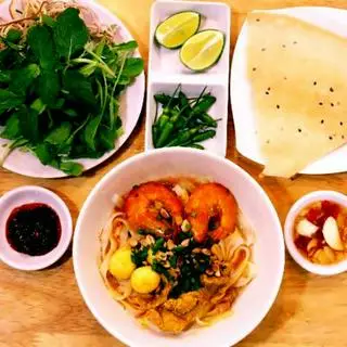 Hình ảnh Mì Quảng tôm thịt trứng