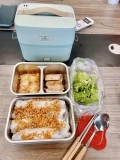 Hình ảnh Bánh cuốn tôm thịt - chả quế