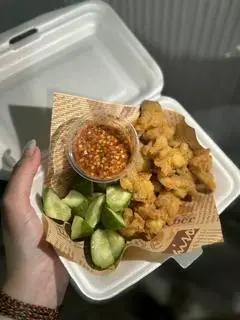 Hình ảnh Sụn gà lắc chấm sốt độc quyền