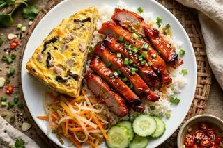 Hình ảnh Cơm xá xíu - chả hấp