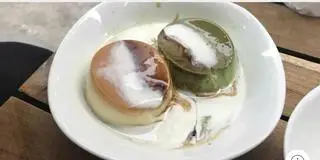 Hình ảnh bánh flan lá dứa chan cốt dừa 