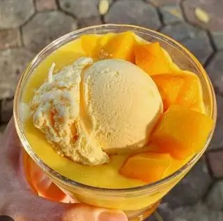 Hình ảnh kem xoài sữa dừa 