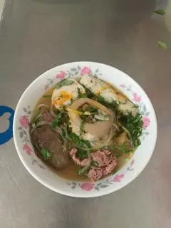 Hình ảnh Đặt 1 bún bò Huế đặc biệt sẽ được tặng 1 trong những món sau