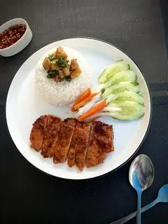 Hình ảnh CƠM TẤM SƯỜN NƯỚNG