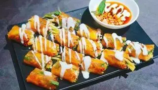 Hình ảnh bánh tráng cuộn bơ tỏi