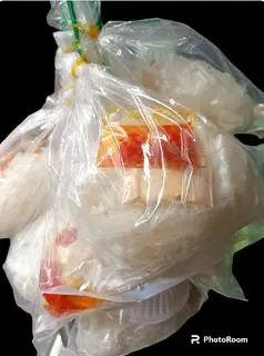 Hình ảnh Bánh tráng tự trộn sa tế tỏi