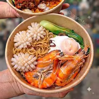 Hình ảnh Mì trộn hải sản