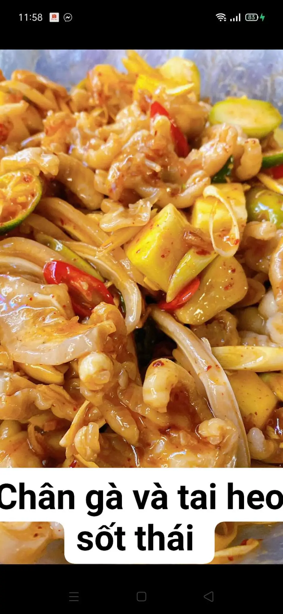 Hình ảnh Chân gà mix với Tai heo sốt Thái - Hộp 500g