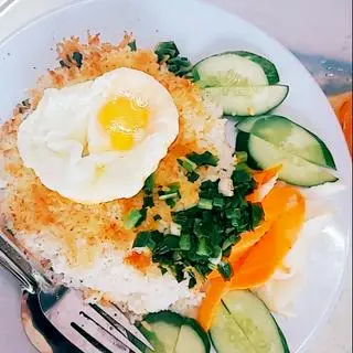 Hình ảnh Cơm tấm trứng ốpla (2 trứng)