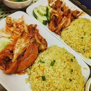 Hình ảnh Cơm rang gà lóc xương