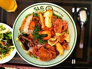 Hình ảnh bánh đa đỏ cá cay hải phòng đặc biệt