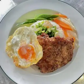 Hình ảnh Cơm tấm sườn trứng