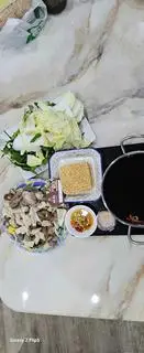 Hình ảnh Nồi Lẩu Thập Cẩm + đuôi