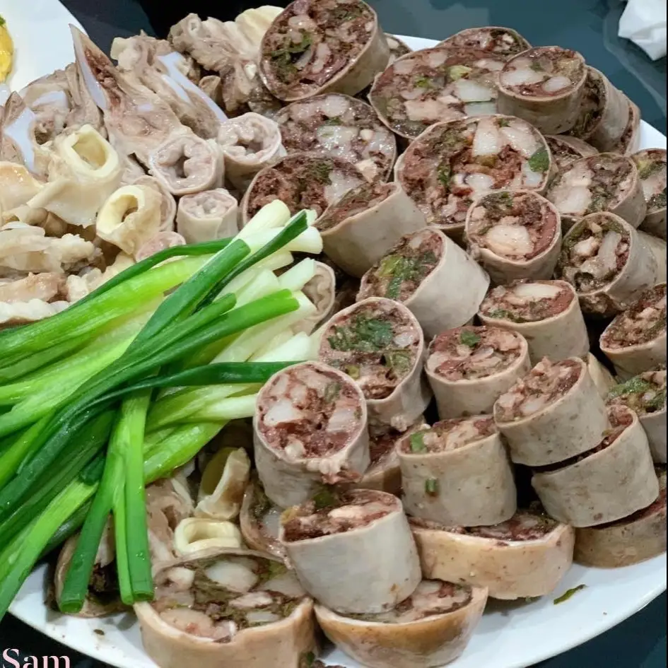 Hình ảnh Tặng1 tô cháo ăn kèm lòng hấp thập cẩm