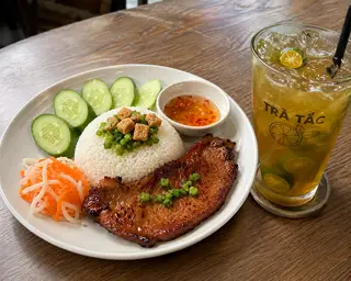 Hình ảnh Best seller: 1 cơm tấm sườn + 1 trà tắc