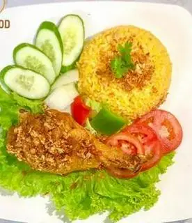 Hình ảnh Cơm gà xối mỡ đùi tỏi